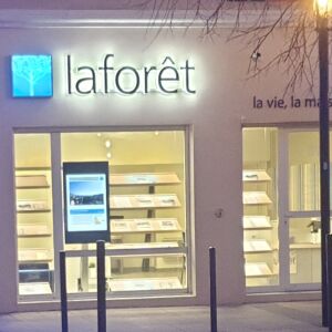 Avatar logo | laforet la seyne sur mer |
                                                         La Seyne-sur-Mer |
                                                          |
                                                         Photographe visite virtuelle 360° 3D