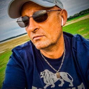 Avatar logo | Franck HENNEQUIN | 360° 3D virtual tour photographer